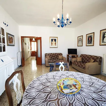 Apartamento Lido Piccolo Vista Mare Con Garage - Apulia